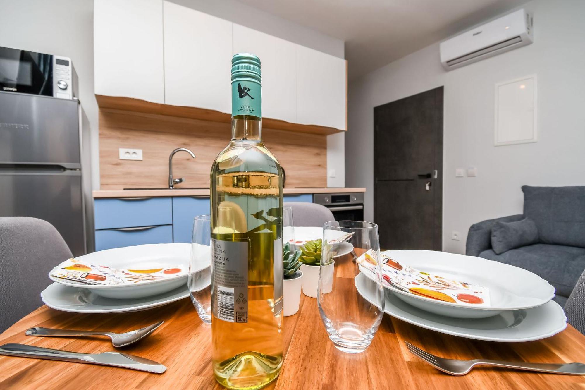 Apartments Neli トロギール エクステリア 写真
