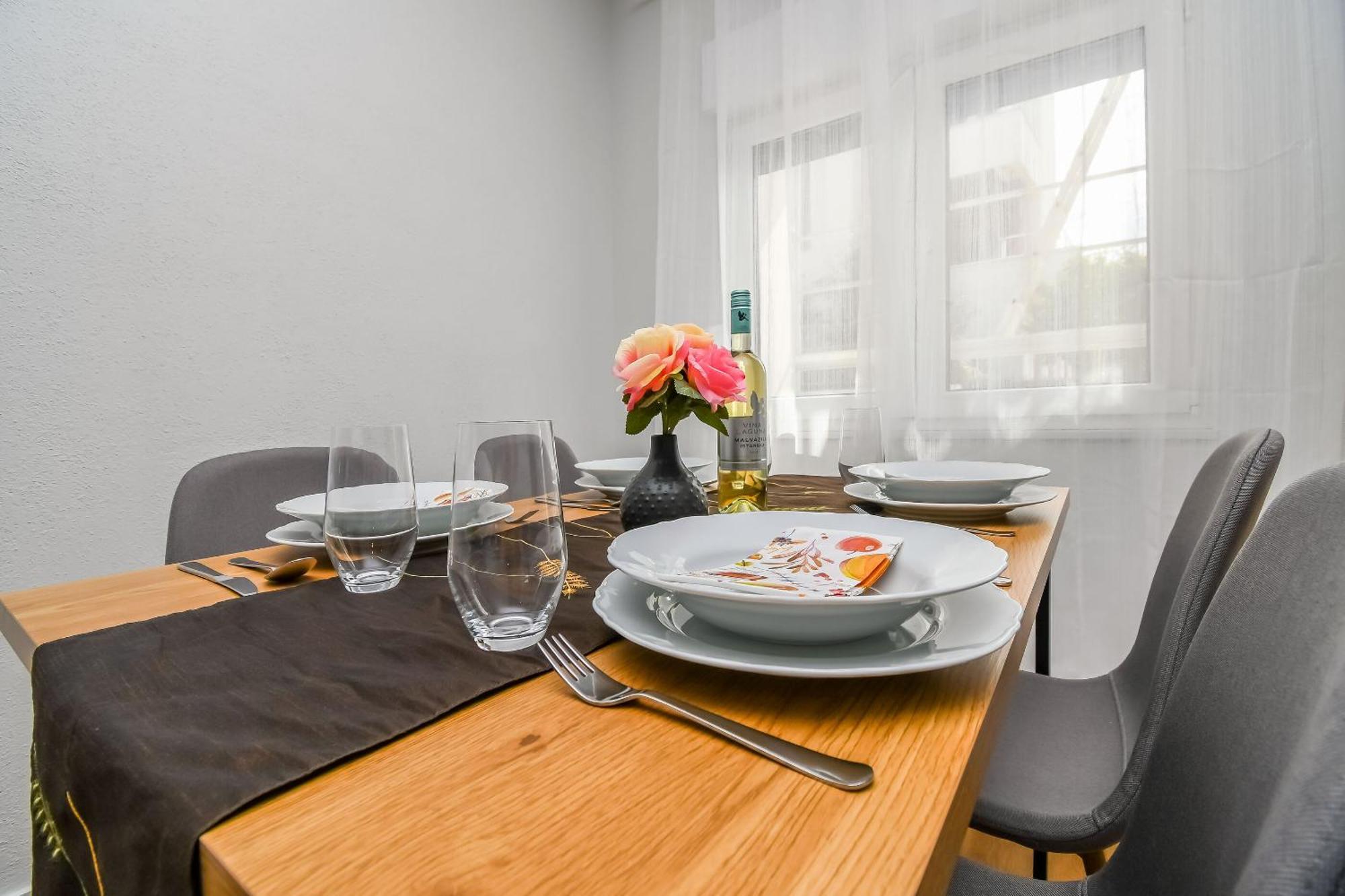 Apartments Neli トロギール エクステリア 写真